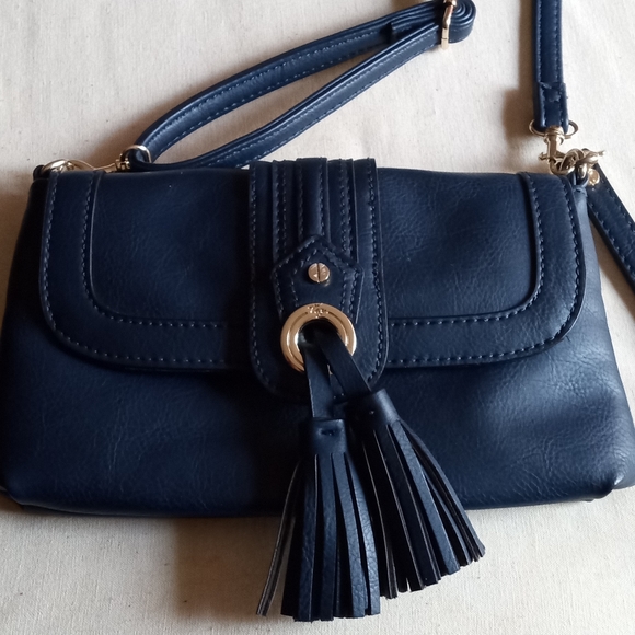 Tag - Picture 6 of 8